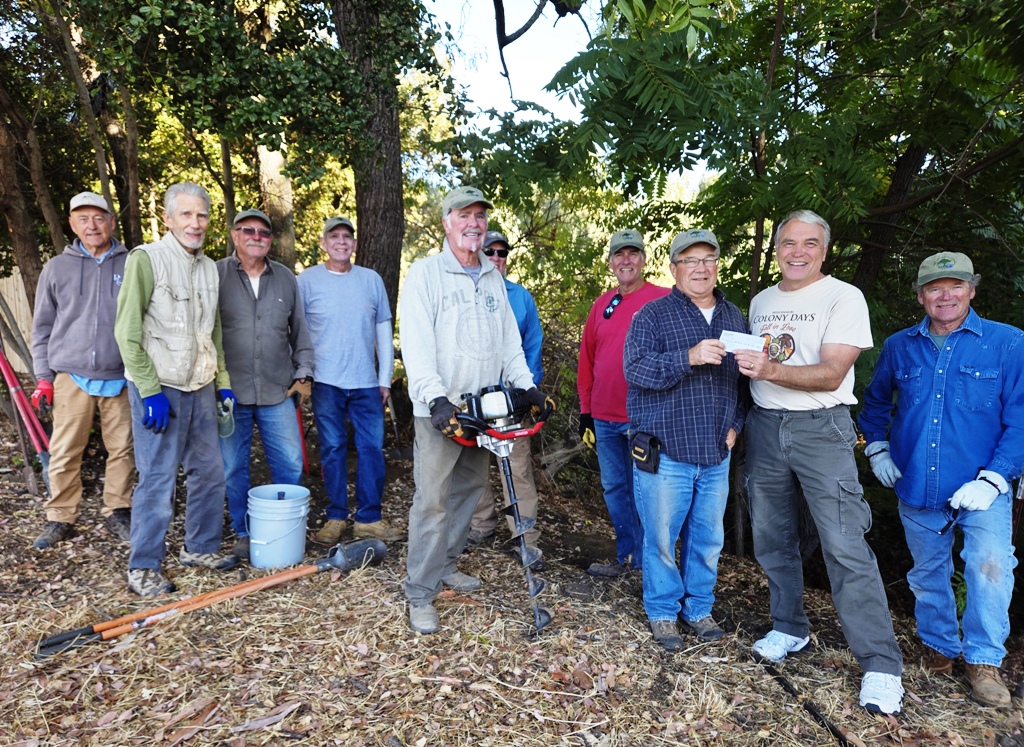 Thanks Charles for funding the cost of materials for the fence!